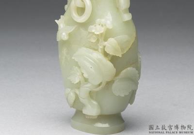 图片[3]-Jade vase with paired swallows and ring handles, Qing dynasty (1644-1911)-China Archive